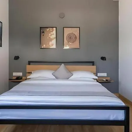Loft 24-2