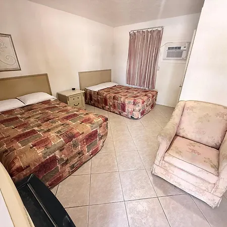 Sunshine Inn & Suite-3