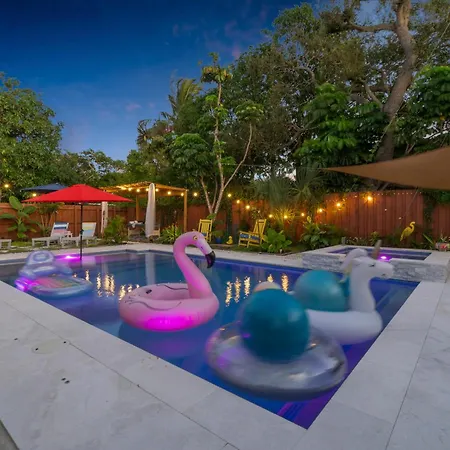 Blue Lizard - Men Only Clothing Optional - Guesthouse & Spa-3