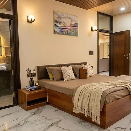 Green Palm Estate- Private Farm Retreat With Pool-2
