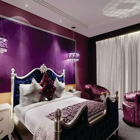 Le Meridien, Surat-3