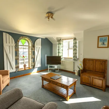 Tregurrian Villas-3