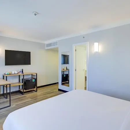 Park Inn By Radisson Berrini-2