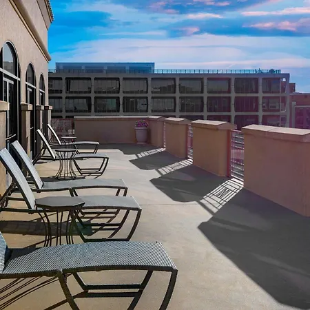 Hampton Inn & Suites Country Club Plaza-2