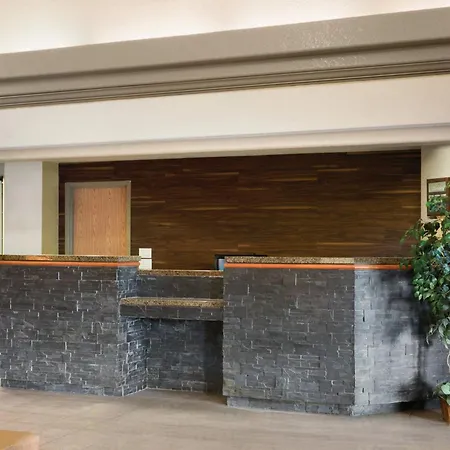 Prairie Crest Calgary Airport By Ihg-2