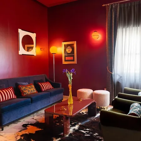 Boutique Hotel Metro 900-3