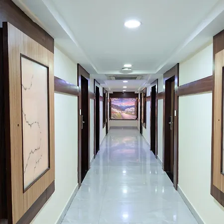 Solaris Hotel And Club-3