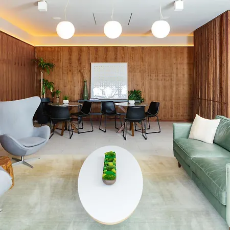 Frame Hotel - Treehouse-2