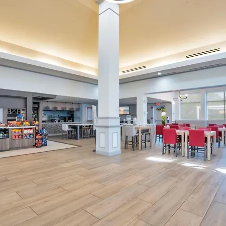 Hilton Garden Inn Jacksonville Airport-3