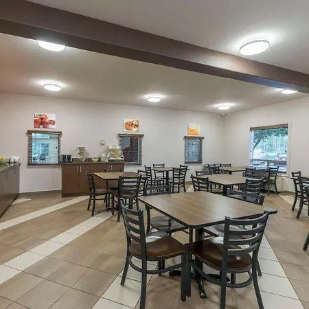 Quality Inn Airport-2