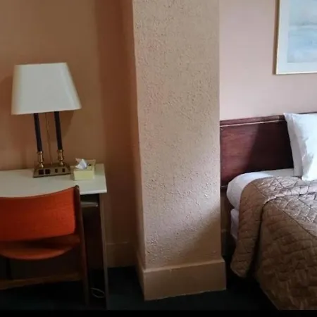 A Voyageur'S Guest House-3