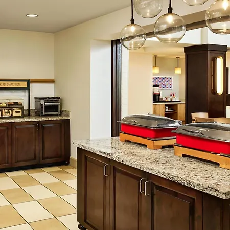 Hampton Inn & Suites Destin-2