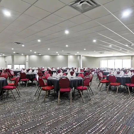 Radisson Hotel & Conference Centre Edmonton-3