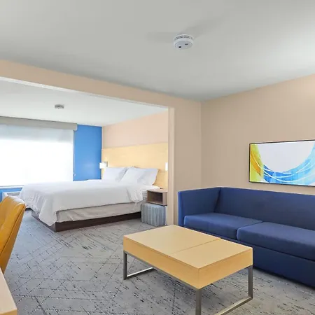Holiday Inn Express Hotel & Suites Milwaukee Airport By Ihg-2