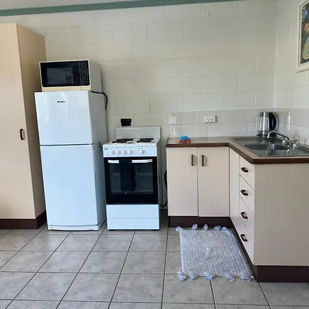 Coral Reef Apartments-2