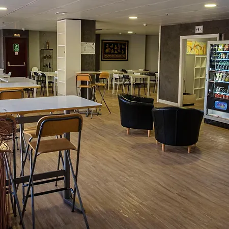 Hostal Sans-3