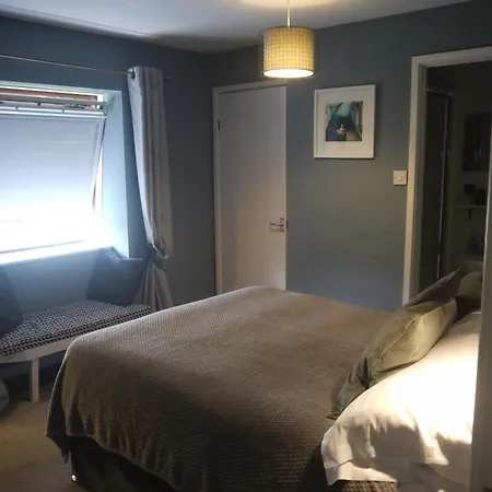 Skyline Guesthouse-3