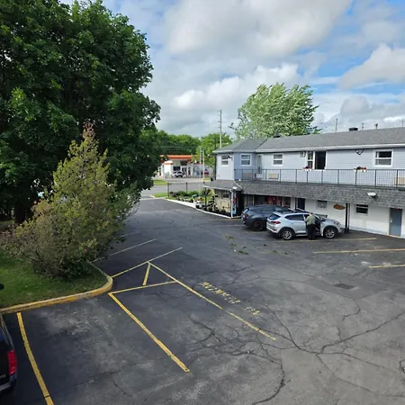 Motor Court Motel-2