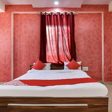 Oyo 70183 Sai Kripa Lodging-3