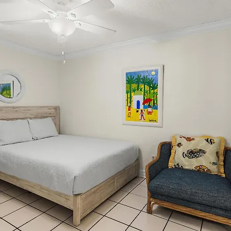 Tradewinds Condominium #2-3