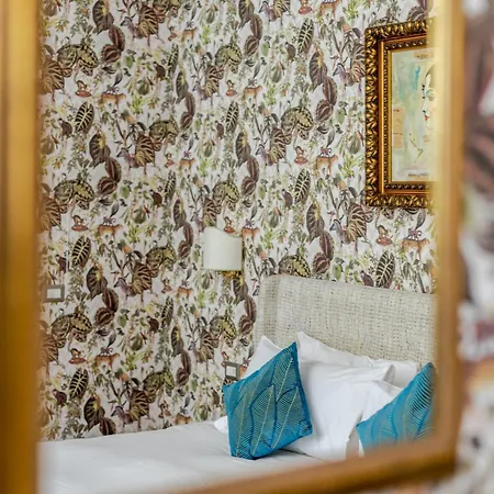 Duomo Smart Suites-3