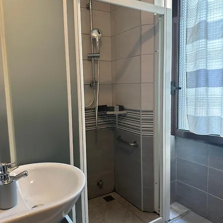 Guest House Brianza Room-3