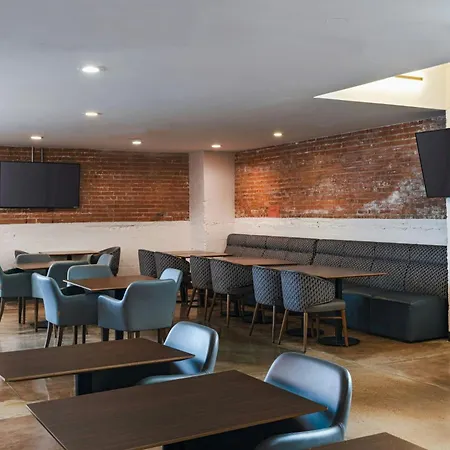 Fairfield Inn & Suites By Marriott Dallas Downtown-2