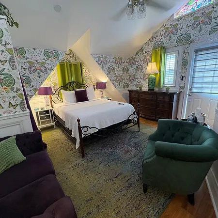 Casablanca Inn On The Bay- Exclusively For Guests 21 & Over-2