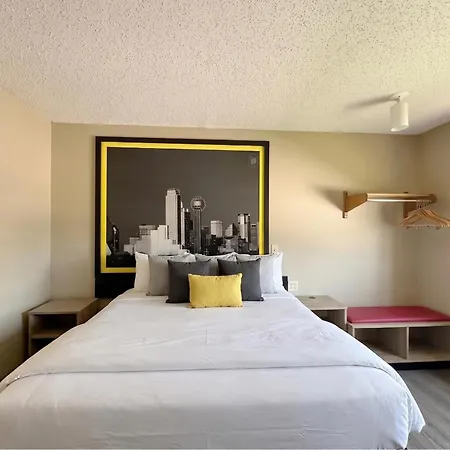 Super 8 By Wyndham Irving Dfw Airport/South-2