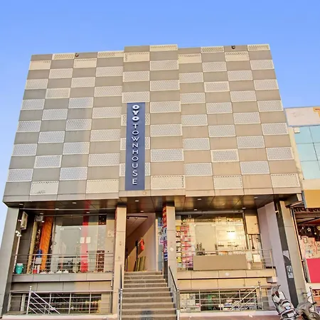 Hotel O Arya Inn-3