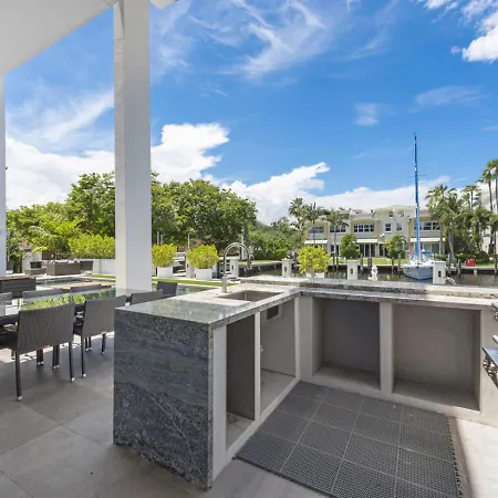 Three Story Waterfront Villa With Basketball And Mini Golf-2