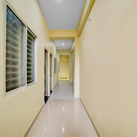 Hotel O Home Trimurti Guest House-3