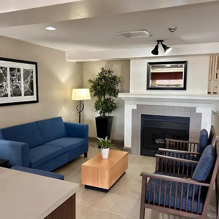 Travelodge Suites By Wyndham Regina - Eastgate Bay-3