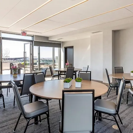 Cambria Hotel Washington Dc Navy Yard Riverfront-2