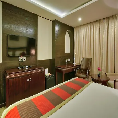 Polo Inn & Suites-3