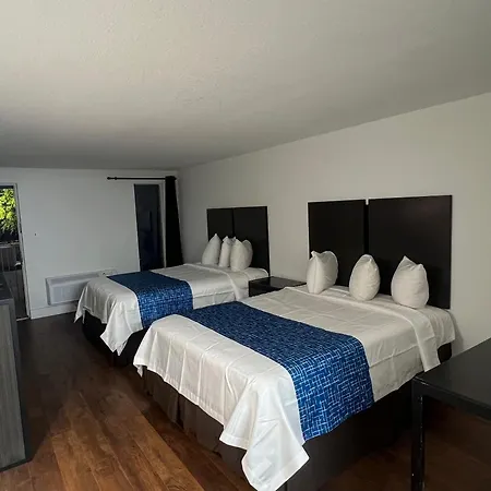 Skylite Inn-3