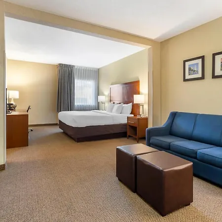 Comfort Inn & Suites Charleston Airport Convention Center-2