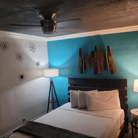 Desert Hills Motel-2