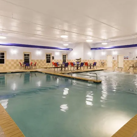 La Quinta By Wyndham Fargo-Medical Center-2