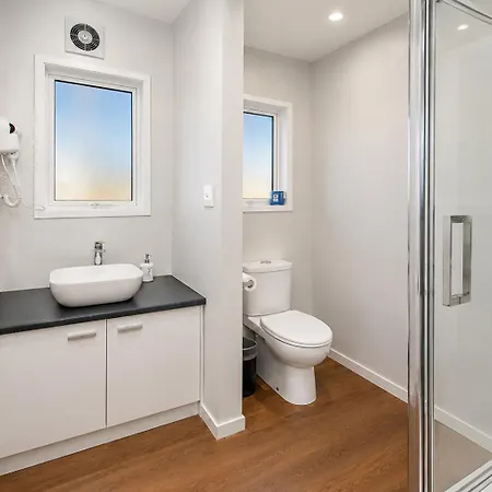 Middlemore Motel-3