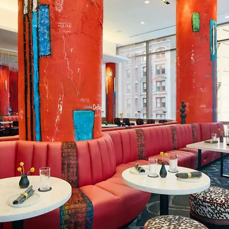 Courtyard By Marriott New York Manhattan/Central Park-3