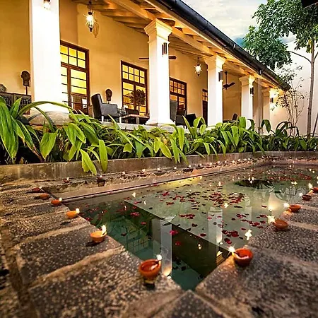 D Pavilion Boutique Hotel-2