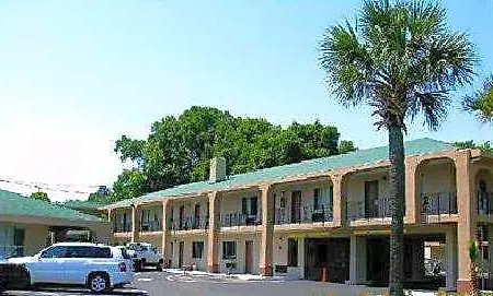 Americas Best Value Inn-Savannah-2