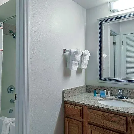Value Suites Extended Stay - St Louis-3
