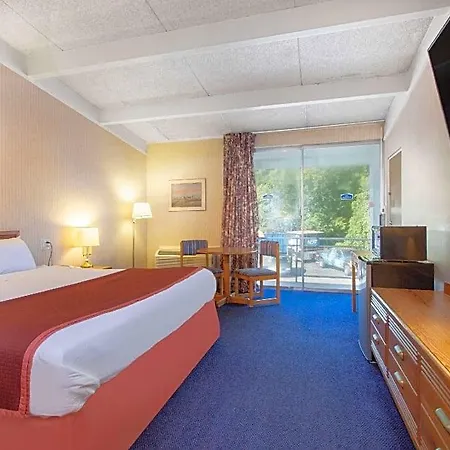 Howard Johnson By Wyndham Harrisburg-3