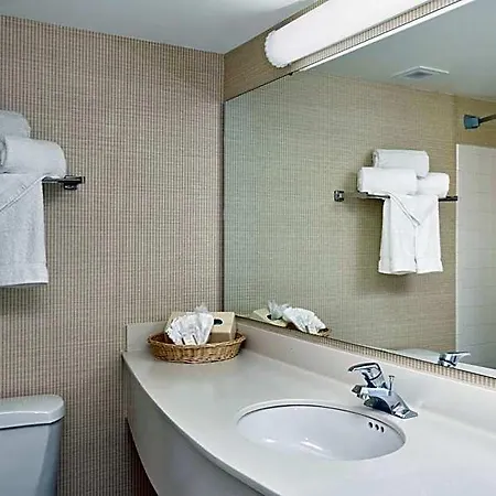 Madison Plaza Hotel-3