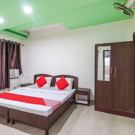 Hotel O 62748 Hotel Zeenat-2