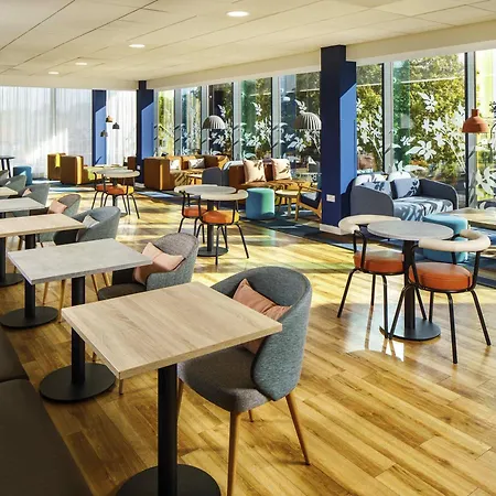 Ibis Budget London Heathrow Central-2