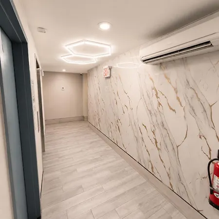 Hotel 365 Bronx - Yankee Stadium-3