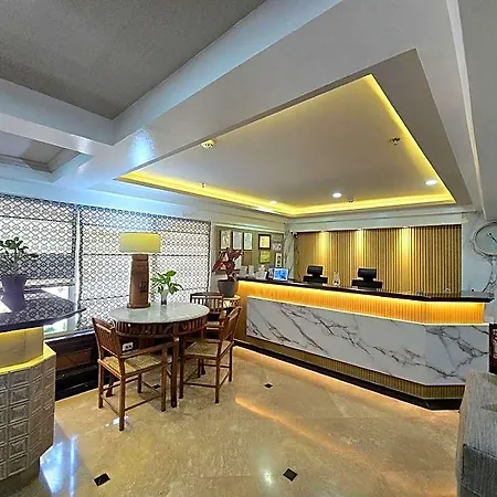 Ralph Anthony Suites-2